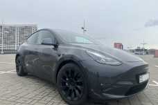 Tesla Model Y I