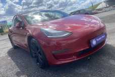 Tesla Model 3 I