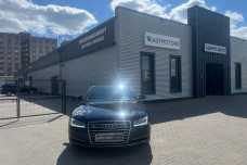 Audi A8 D4  Рестайлинг, 2016, пробег 170000 км