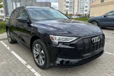 Audi e-tron , 2021, пробег 35000 км