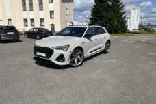 Audi e-tron , 2022, пробег 33000 км