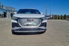 Audi Q4 e-tron , 2022, пробег 67000 км