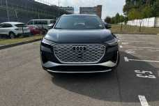 Audi Q4 e-tron , 2023, пробег 20000 км