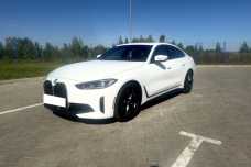 BMW i4 , 2022, пробег 39950 км