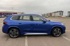 BMW iX1 , 2023, пробег 11000 км