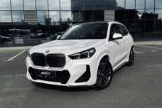 BMW iX1 , 2023, пробег 3550 км