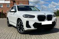 BMW iX3 , 2024, пробег 1010 км