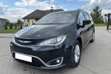 Chrysler Pacifica RU, 2017, пробег 114000 км