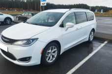 Chrysler Pacifica RU, 2018, пробег 170000 км