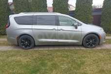 Chrysler Pacifica RU