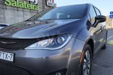 Chrysler Pacifica RU