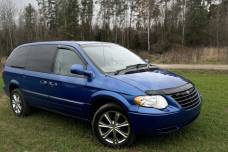 Chrysler Town and Country IV Рестайлинг