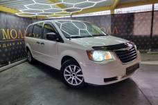 Chrysler Town and Country V