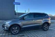 Ford Kuga II  Рестайлинг, 2017, пробег 175000 км