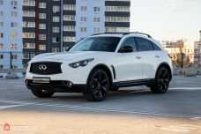 Infiniti QX70 I