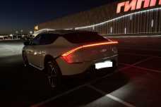 Kia EV6 , 2023, пробег 5200 км