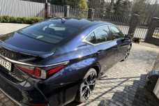 Lexus ES VII