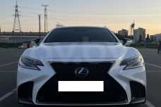 Lexus LS V