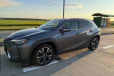 Lexus UX , 2019, пробег 124600 км