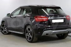 Mercedes-Benz GLA X156