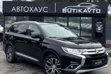 Mitsubishi Outlander III  2-й рестайлинг, 2015, пробег 270000 км