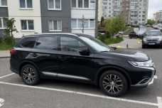 Mitsubishi Outlander III  2-й рестайлинг, 2017, пробег 158200 км