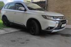 Mitsubishi Outlander III  2-й рестайлинг, 2017, пробег 160000 км