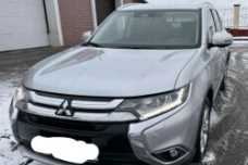 Mitsubishi Outlander III  2-й рестайлинг, 2017, пробег 181000 км