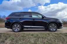 Mitsubishi Outlander III  3-й рестайлинг, 2018, пробег 100262 км
