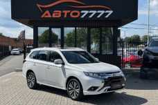 Mitsubishi Outlander III  3-й рестайлинг, 2022, пробег 300 км