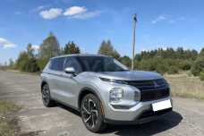 Mitsubishi Outlander IV