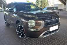 Mitsubishi Outlander IV