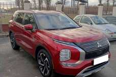 Mitsubishi Outlander IV