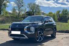 Mitsubishi Outlander IV