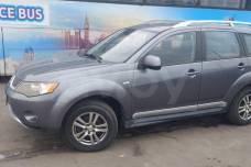 Mitsubishi Outlander XL