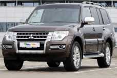 Mitsubishi Pajero IV  2-й рестайлинг, 2017, пробег 106000 км