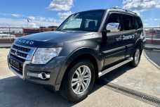 Mitsubishi Pajero IV  2-й рестайлинг, 2018, пробег 75000 км