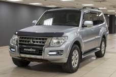 Mitsubishi Pajero IV Рестайлинг