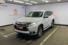 Mitsubishi Pajero Sport III