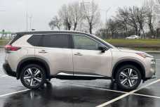 Nissan Rogue III