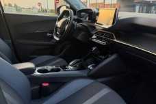 Peugeot 2008 II, 2020, пробег 132232 км