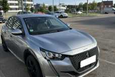 Peugeot e-208 , 2020, пробег 32000 км
