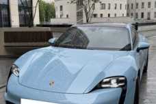 Porsche Taycan , 2021, пробег 17150 км