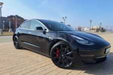 Tesla Model 3 I