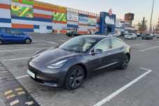 Tesla Model 3 I