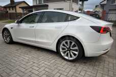 Tesla Model 3 I