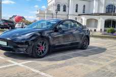 Tesla Model 3 I