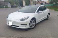 Tesla Model 3 I