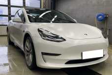 Tesla Model 3 I