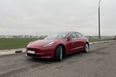 Tesla Model 3 I